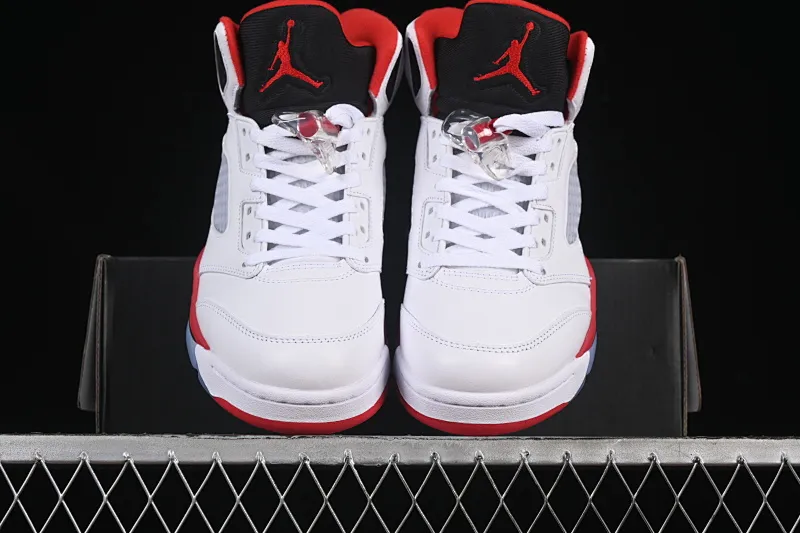All categories Air Jordan Jordan series basketball shoes Air Jordan 5 L version Air Jordan 5 Retro "Fire Red Black Tongue" AJ5 Joe 5 Rukawa Maple Flame Red first layer basketball shoes HQ7978-101